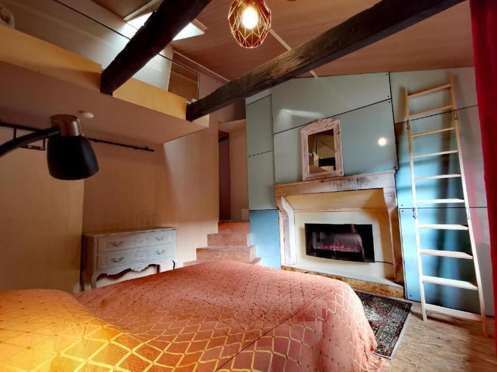 Chambres Des Forges Cellefrouin Esterno foto
